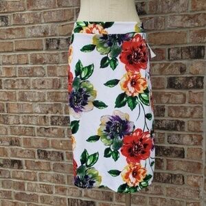 NWT Sami & Jo Floral Pencil Skirt L